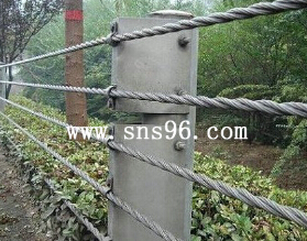 缆索护栏路桥边的护航者